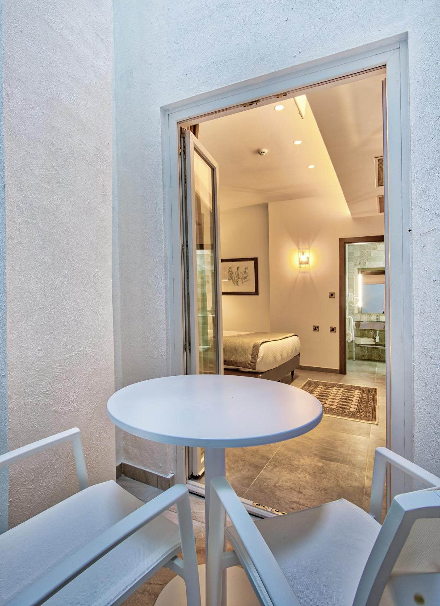 Palazzo Rosaria Boutique Hotel La Valeta Habitación foto